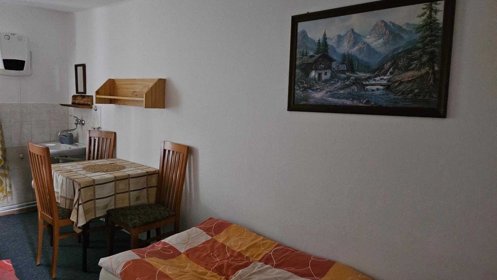 Penzion Tomy Pihlov Horní Planá Esterno foto